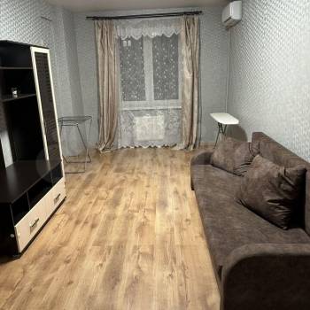 Сдается 1-комнатная квартира, 45,8 м²