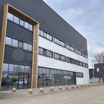 Сдается Нежилое помещение, 7340 м²