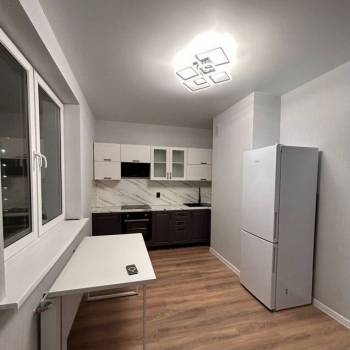 Сдается 2-х комнатная квартира, 65 м²