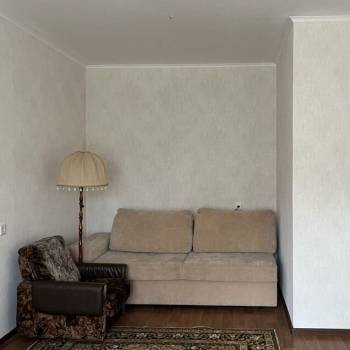 Сдается 1-комнатная квартира, 38 м²