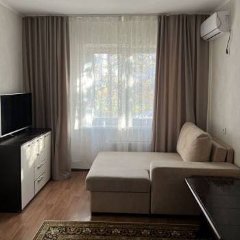 Сдается 1-комнатная квартира, 38 м²