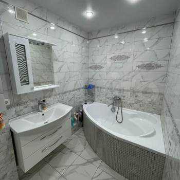 Сдается 2-х комнатная квартира, 65 м²