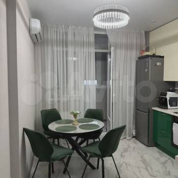Продается 1-комнатная квартира, 42,2 м²