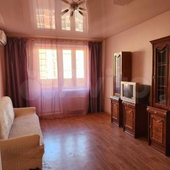 Сдается 1-комнатная квартира, 40 м²