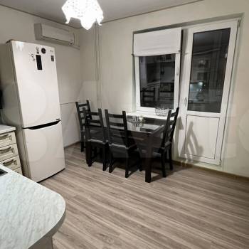 Сдается 1-комнатная квартира, 46,9 м²