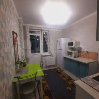 Продается 1-комнатная квартира, 35 м²