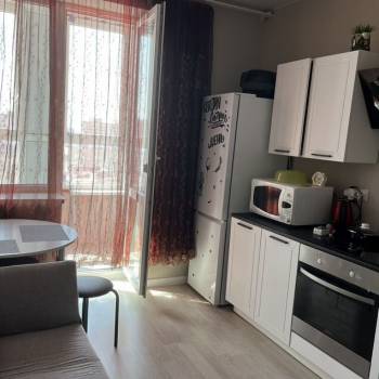 Сдается 1-комнатная квартира, 35 м²