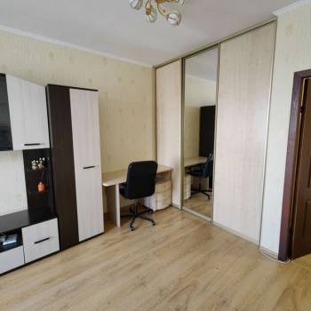 Сдается 1-комнатная квартира, 39 м²