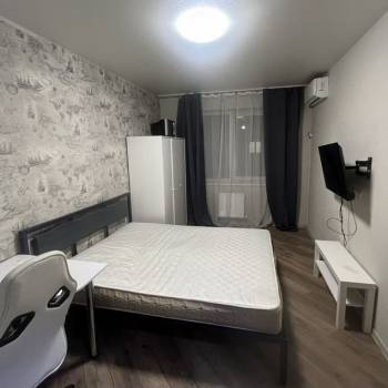 Сдается 1-комнатная квартира, 35 м²