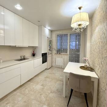 Продается 2-х комнатная квартира, 61 м²