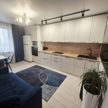 Продается 2-х комнатная квартира, 73 м²