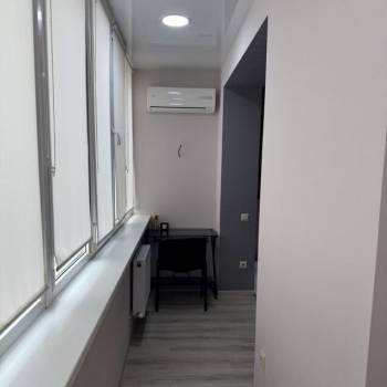 Продается 1-комнатная квартира, 45 м²