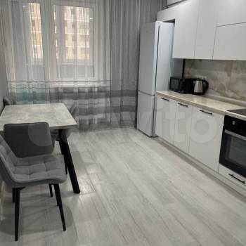 Сдается 2-х комнатная квартира, 60 м²