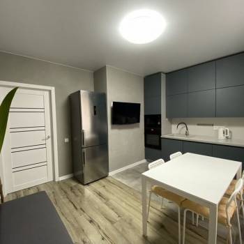 Продается 2-х комнатная квартира, 61,7 м²