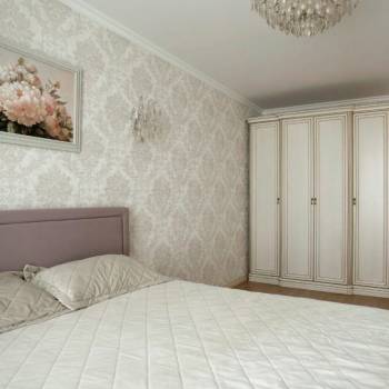 Сдается 1-комнатная квартира, 54 м²