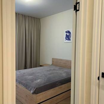 Сдается 1-комнатная квартира, 55 м²