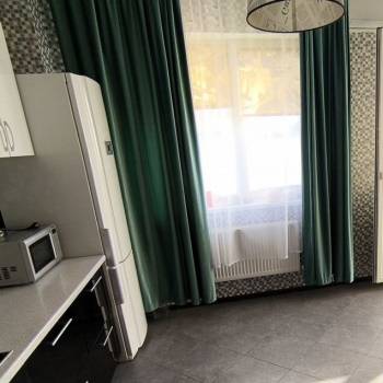 Сдается 2-х комнатная квартира, 75 м²