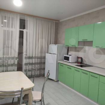 Сдается 1-комнатная квартира, 44 м²