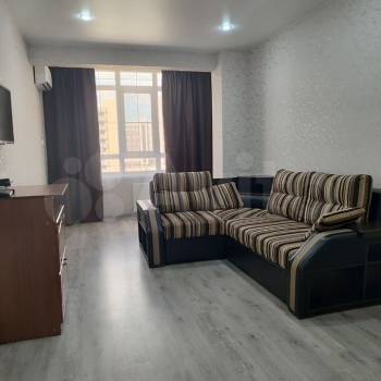 Сдается 1-комнатная квартира, 50 м²