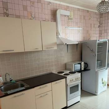 Продается 1-комнатная квартира, 39 м²