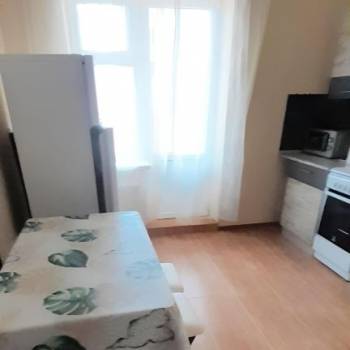 Сдается 1-комнатная квартира, 39 м²
