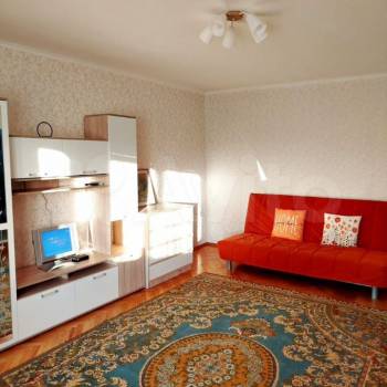 Сдается 1-комнатная квартира, 42 м²