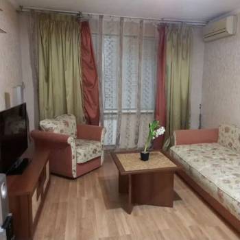 Сдается 1-комнатная квартира, 44 м²