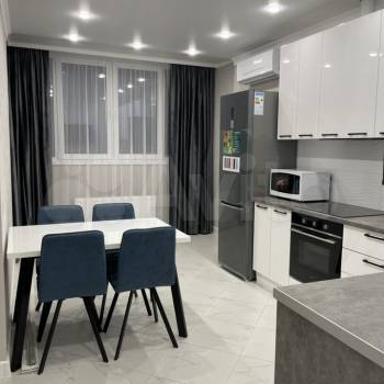 Сдается 1-комнатная квартира, 37 м²