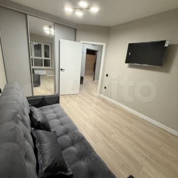 Сдается 1-комнатная квартира, 39 м²