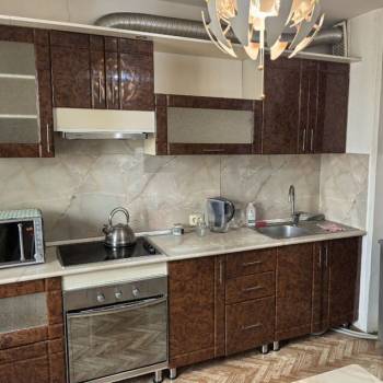 Сдается 2-х комнатная квартира, 80 м²