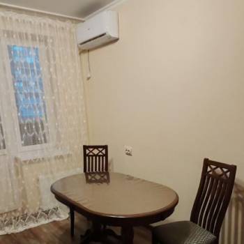 Сдается 1-комнатная квартира, 41 м²
