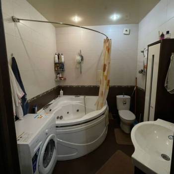 Сдается Многокомнатная квартира, 70 м²