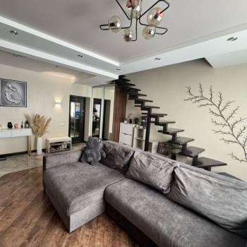 Продается 3-х комнатная квартира, 100 м²