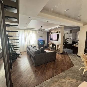 Продается 3-х комнатная квартира, 100 м²