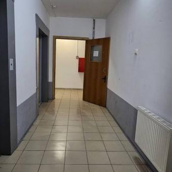 Продается 1-комнатная квартира, 37 м²