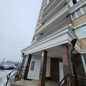 Продается 1-комнатная квартира, 40 м²