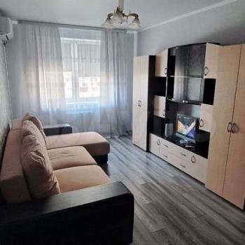 Сдается 1-комнатная квартира, 39 м²