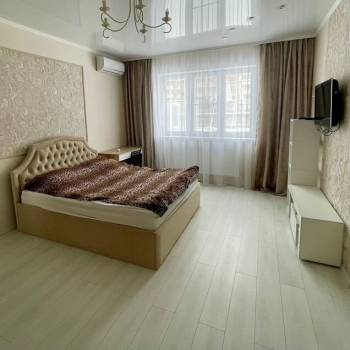 Сдается 1-комнатная квартира, 50 м²