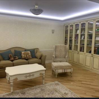 Продается Дом, 240 м²