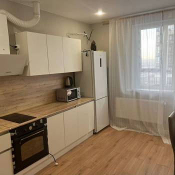 Сдается 1-комнатная квартира, 45 м²