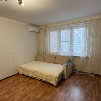 Сдается 1-комнатная квартира, 37,4 м²