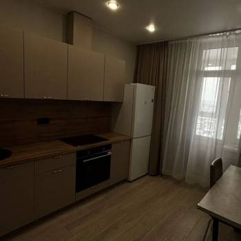 Сдается 1-комнатная квартира, 37 м²