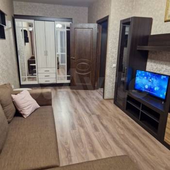 Сдается 1-комнатная квартира, 36 м²