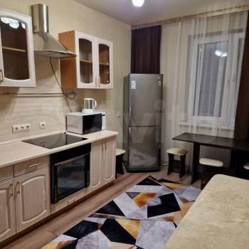 Сдается 1-комнатная квартира, 36 м²