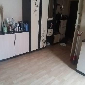 Продается 1-комнатная квартира, 37 м²