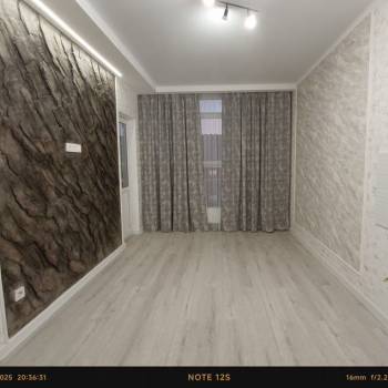 Продается 1-комнатная квартира, 37 м²