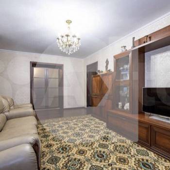 Продается Многокомнатная квартира, 106 м²
