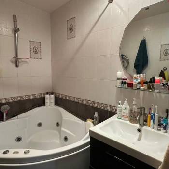 Продается 2-х комнатная квартира, 54 м²