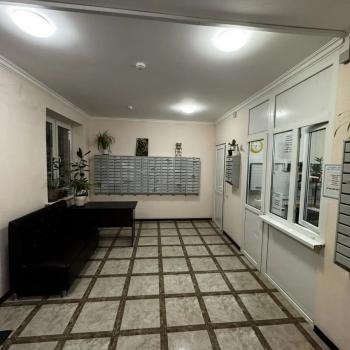 Продается 1-комнатная квартира, 37 м²