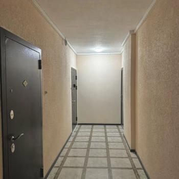 Продается 1-комнатная квартира, 37 м²